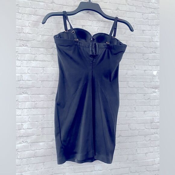 Victoria’s Secret Shapewear sz 36B - Picture 3 of 5